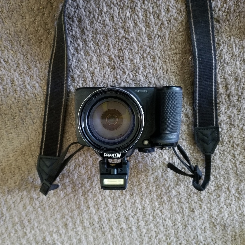 Nikon digital camera - Picture 3 of 6